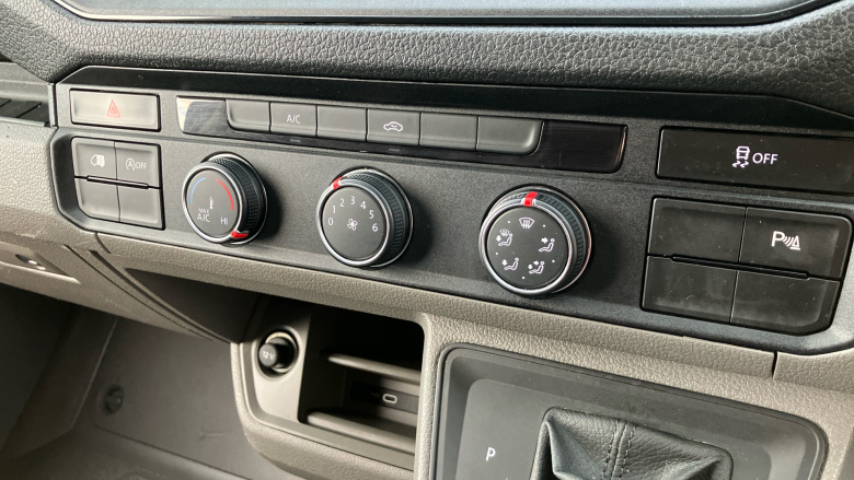 Volkswagen Crafter Cr35 Lwb Diesel 2.0 TDI 140PS Trendline High Roof Van Auto